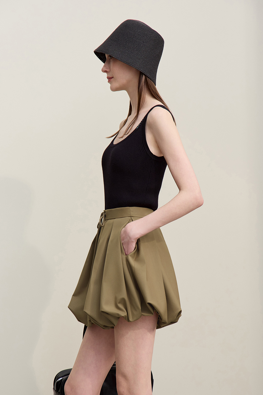 Tie-Waist Bud-Shaped Casual Shorts