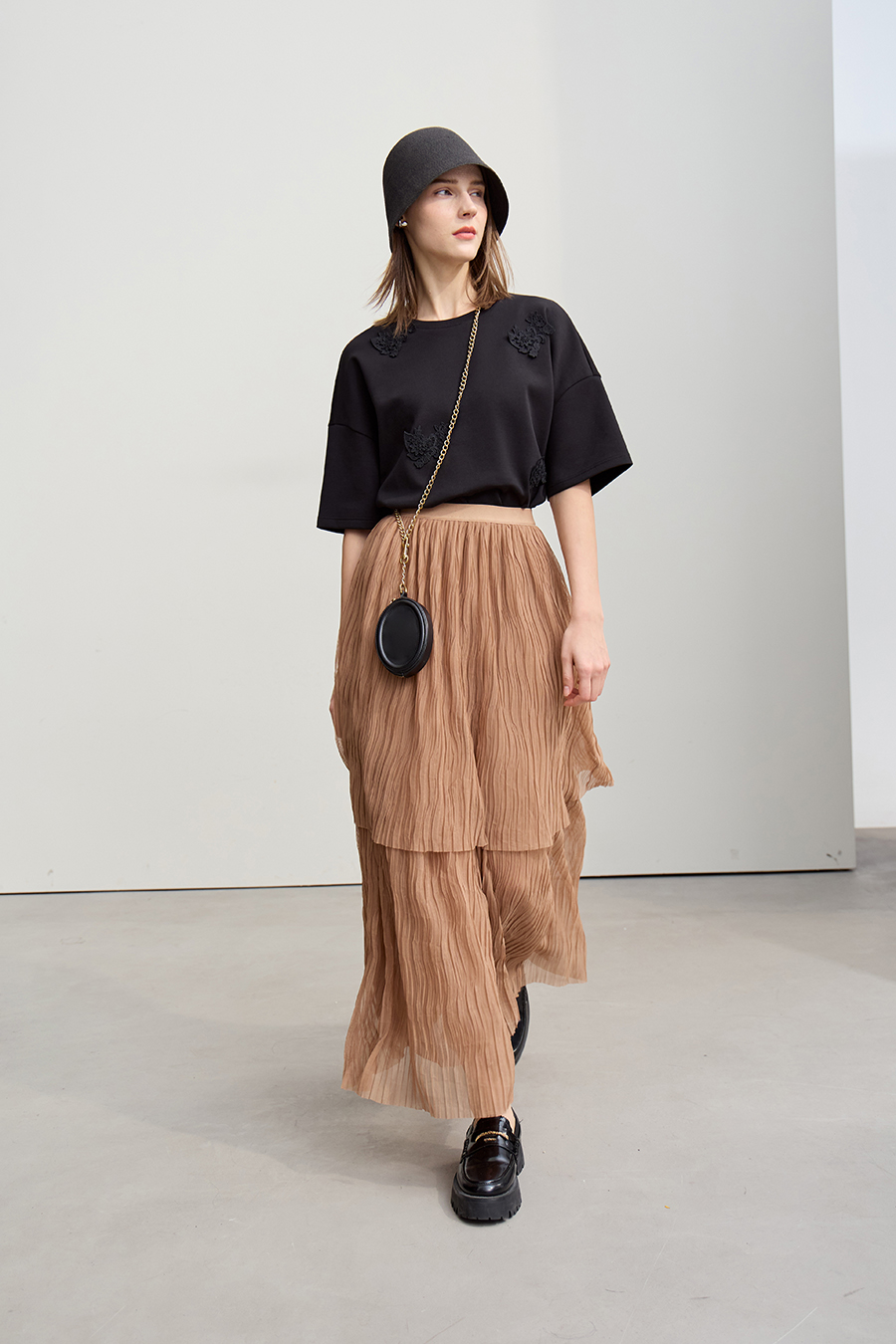 Lace Spliced Air Layer T-Shirt