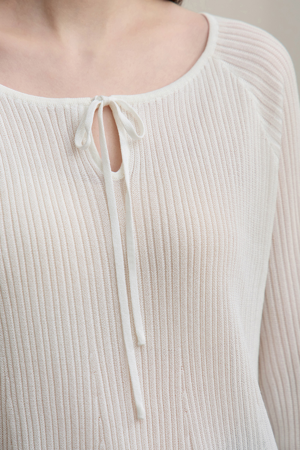 Round Neck Tie Knit Sweater