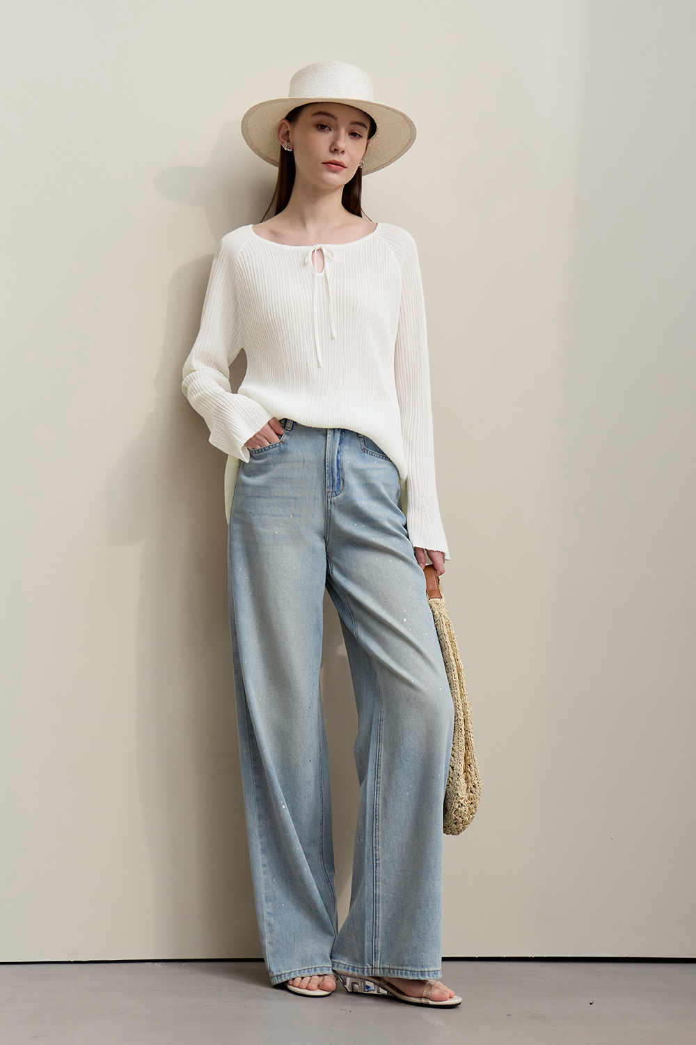 Round Neck Tie Knit Sweater