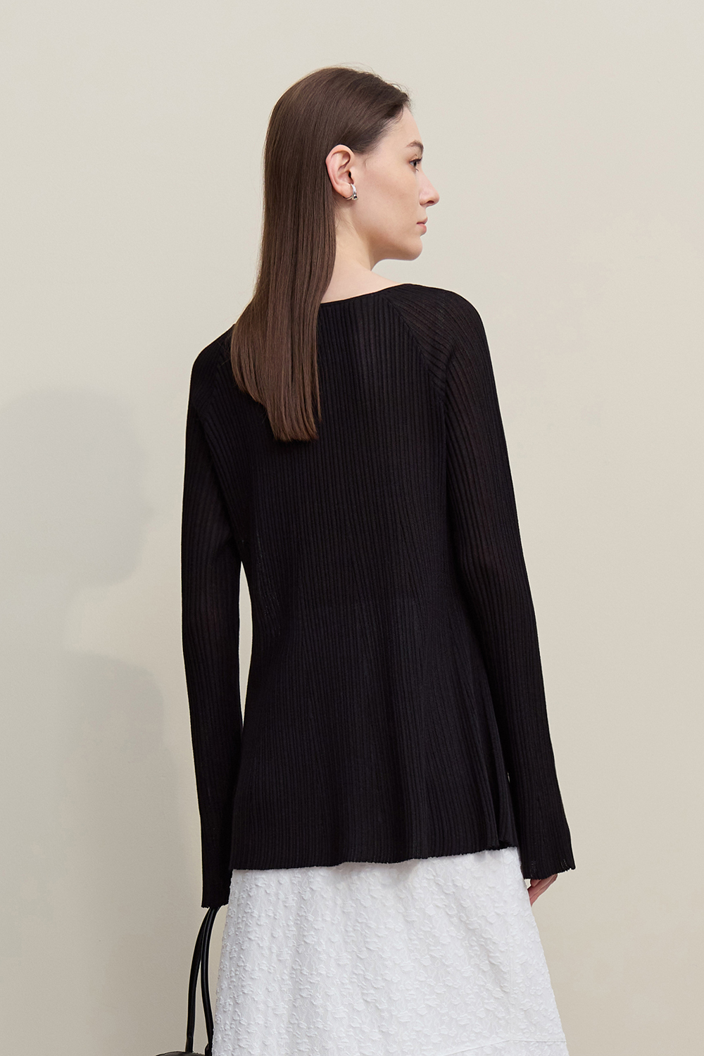 Round Neck Tie Knit Sweater
