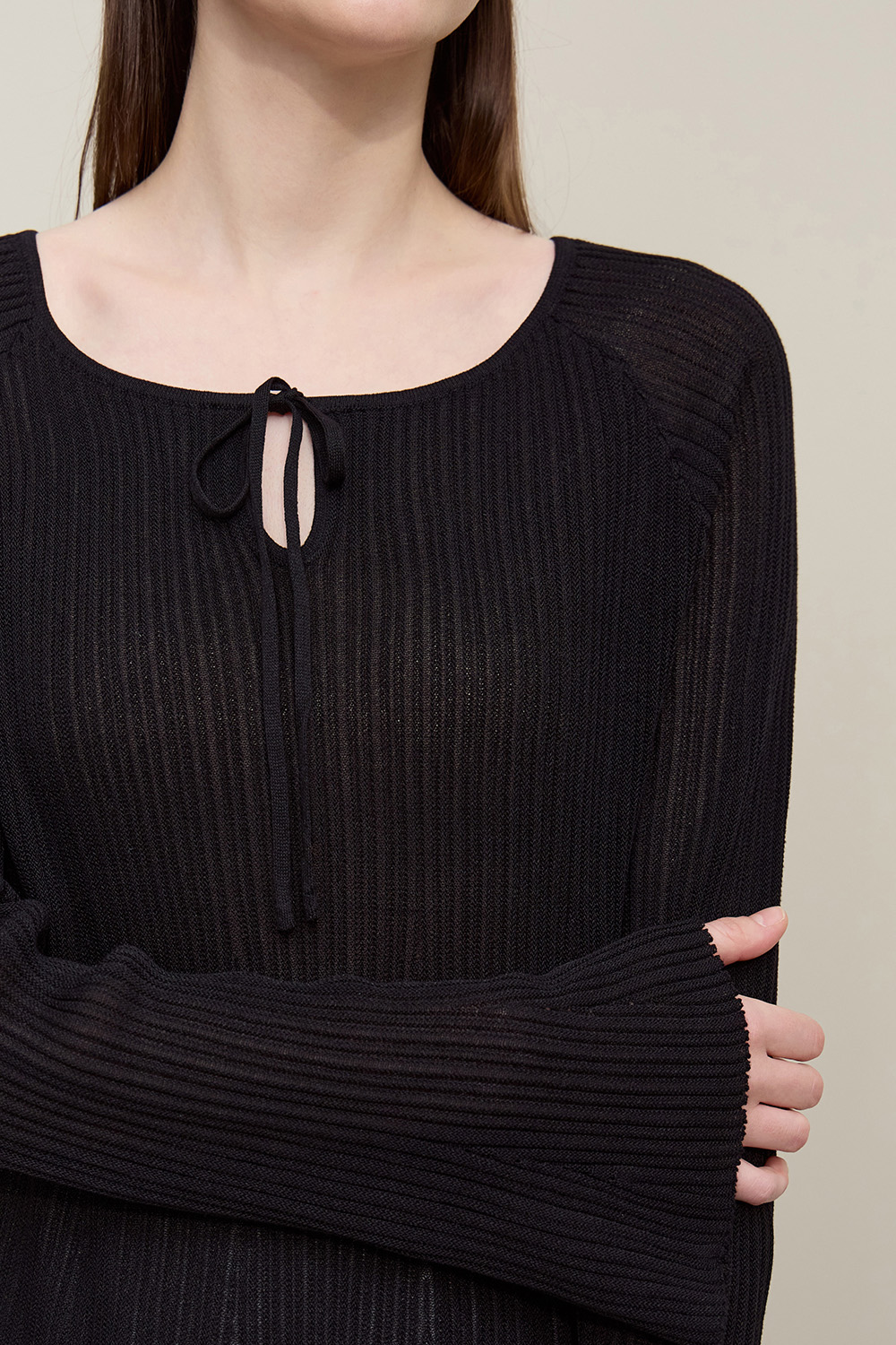 Round Neck Tie Knit Sweater