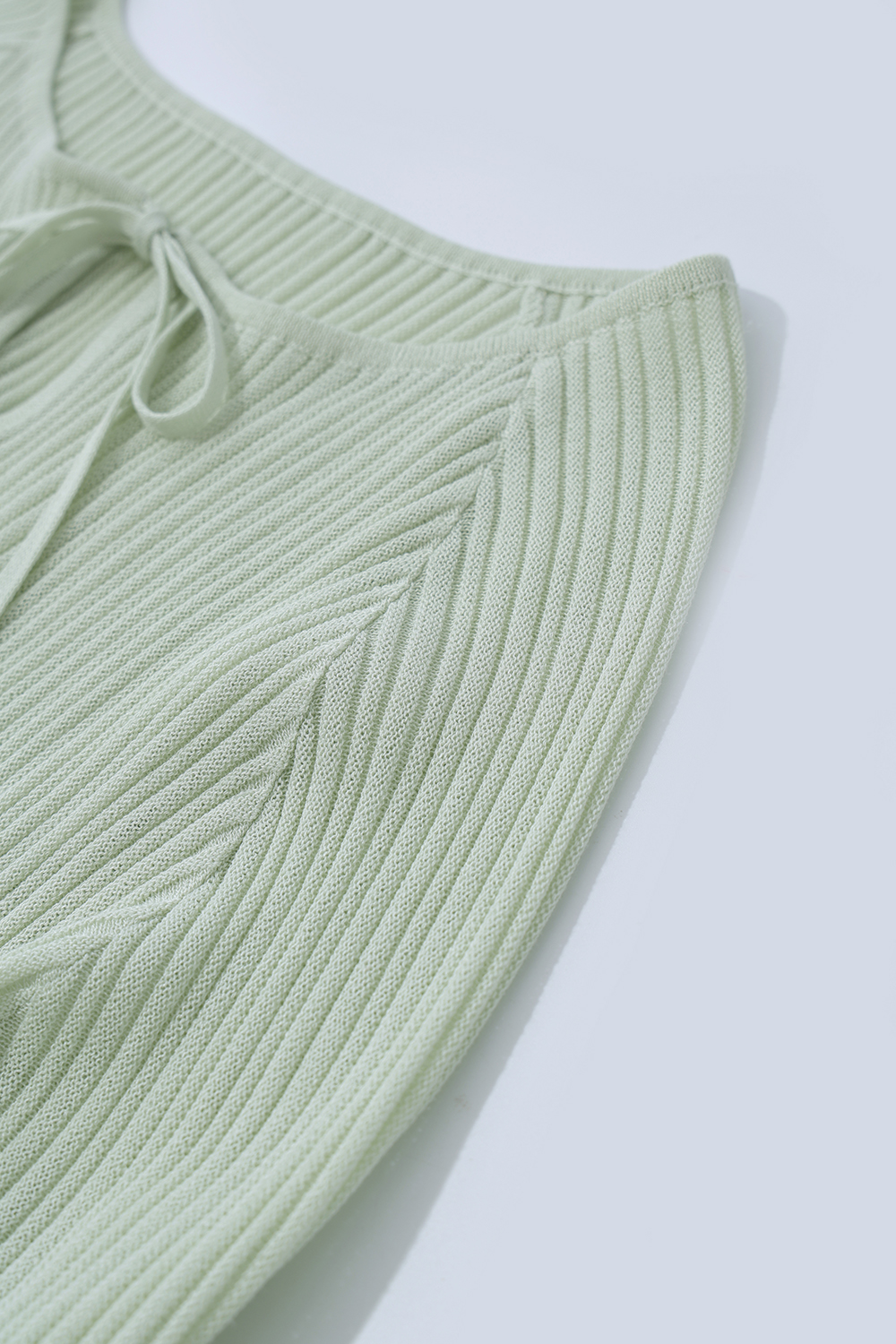 Round Neck Tie Knit Sweater