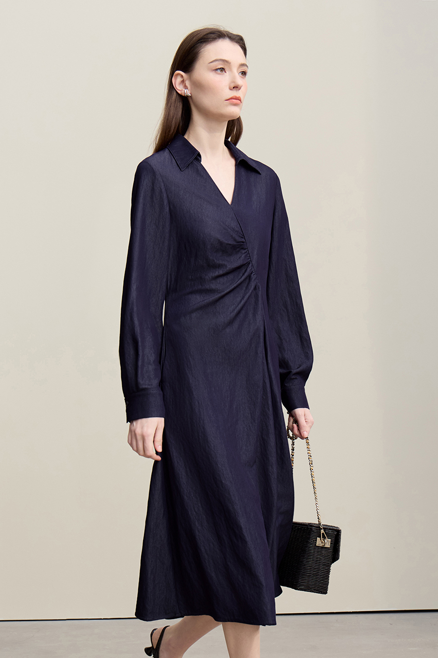 Fitted gathered dress|AMII