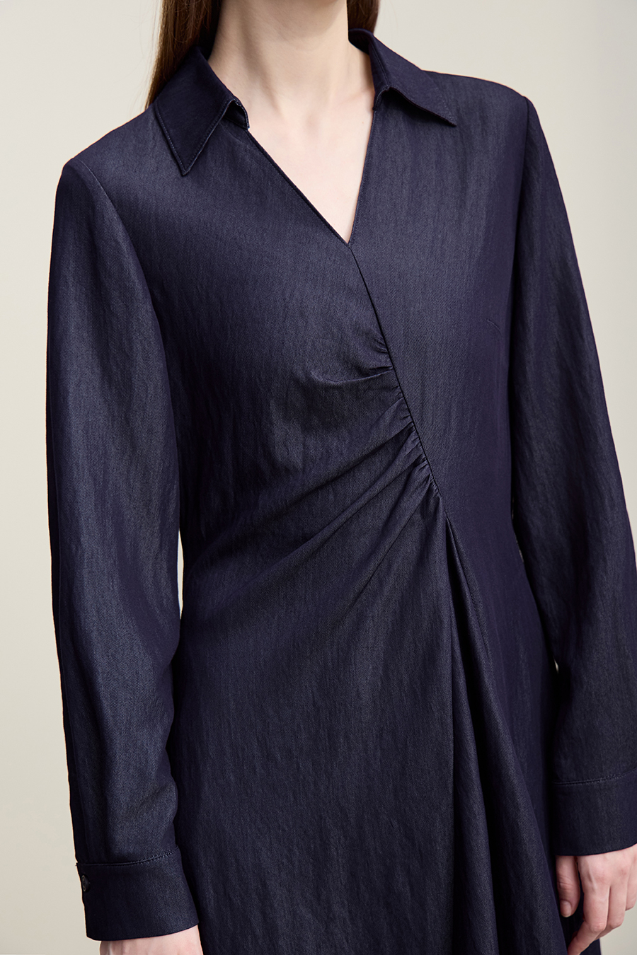 Fitted gathered dress|AMII