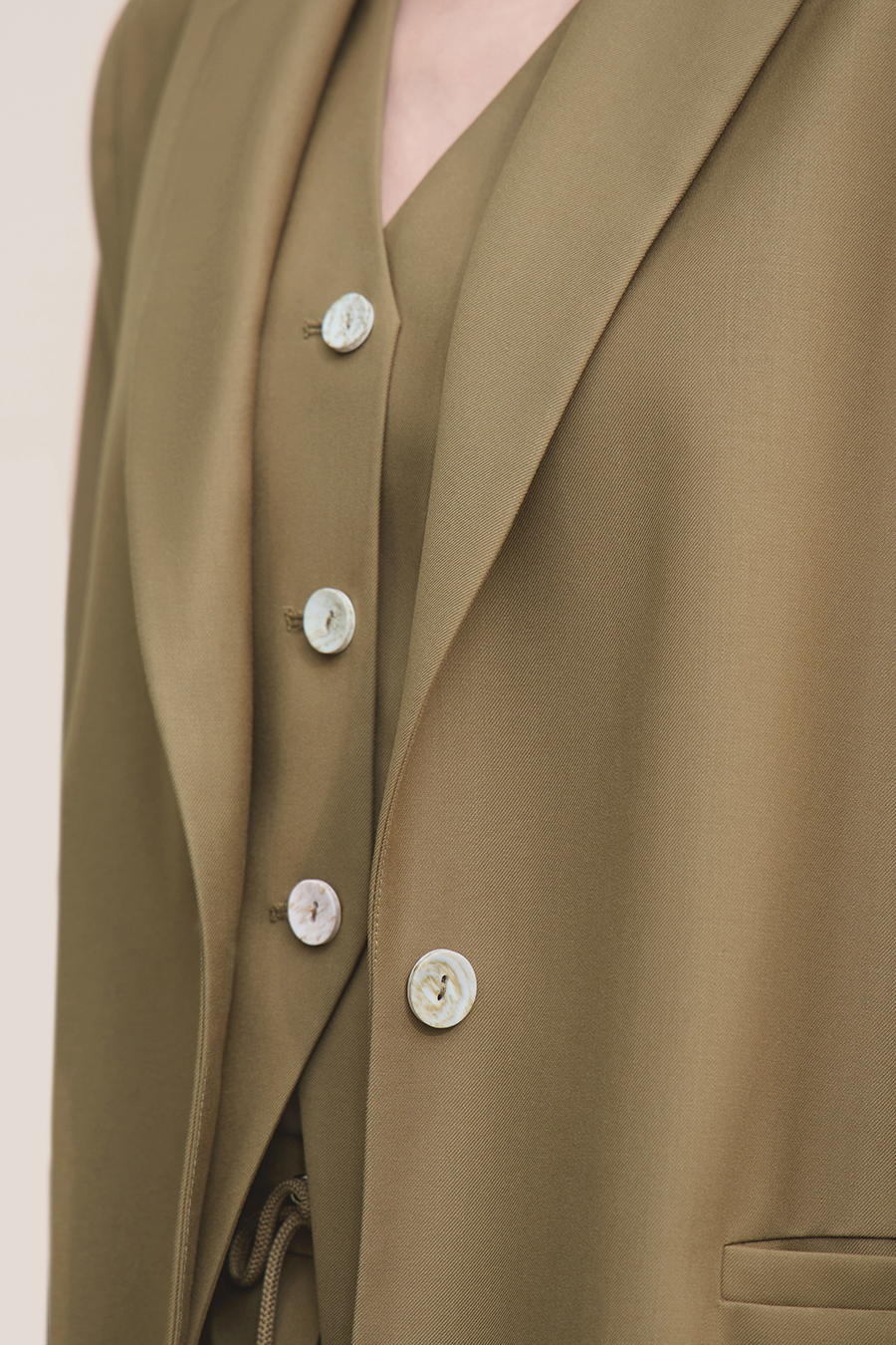 Notch Lapel Padded Shoulder Midi Blazer