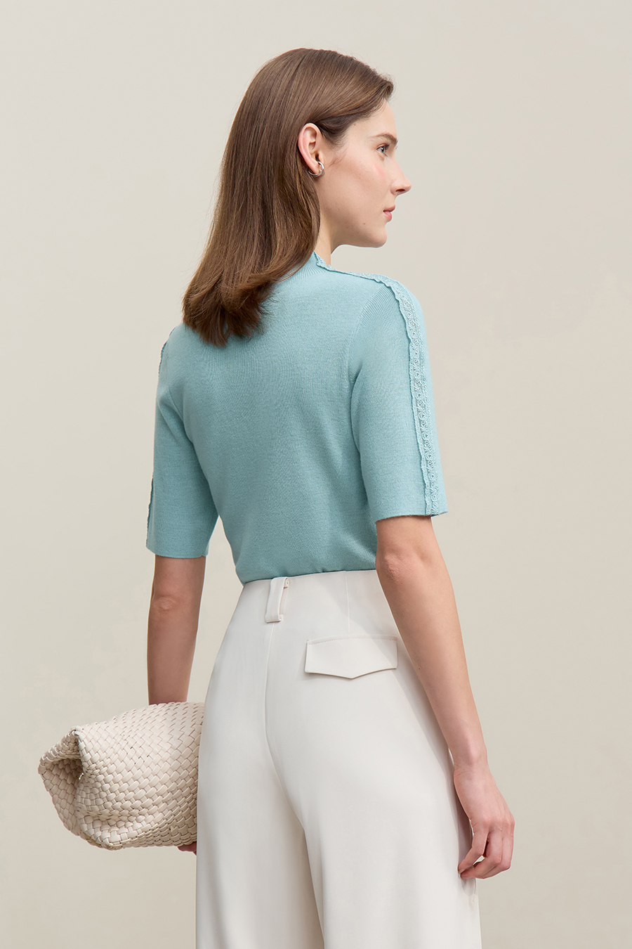 Lace-trim spliced knit sweater|AMII