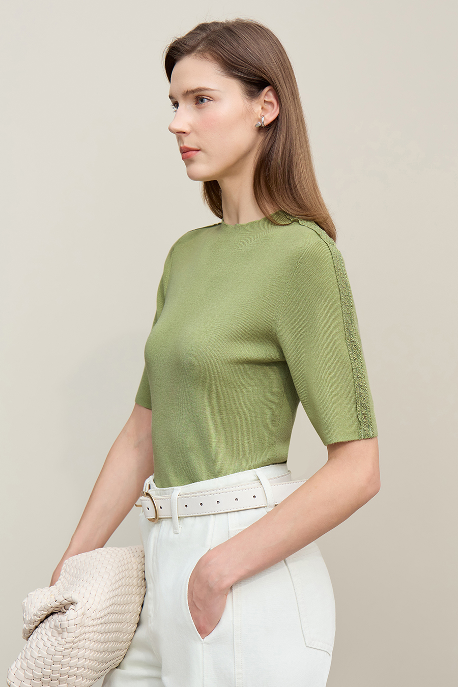 Lace-trim spliced knit sweater|AMII