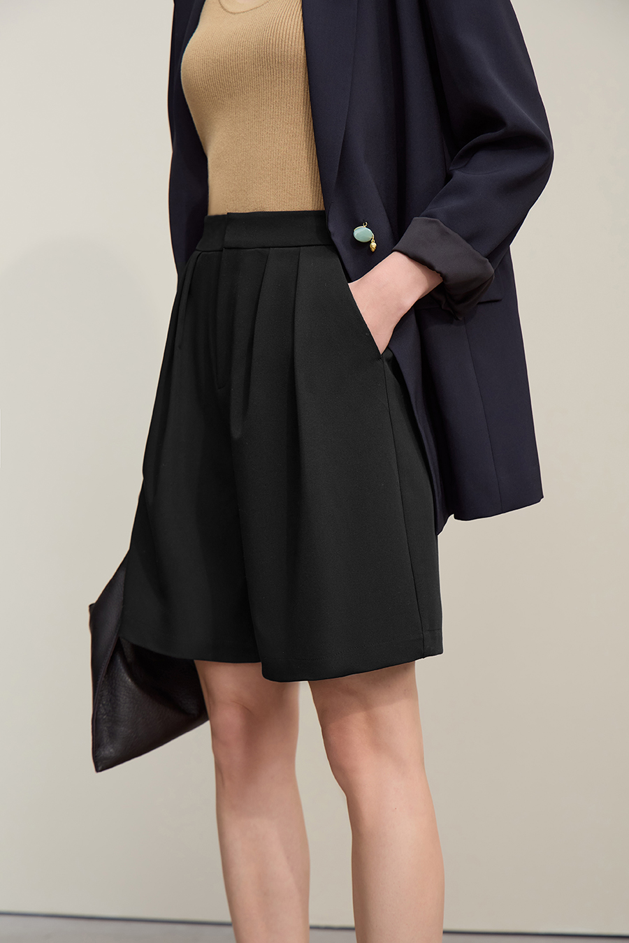 Gathered wide-leg casual shorts|AMII
