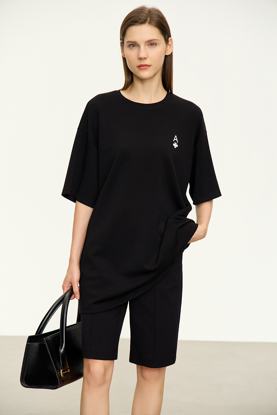 Embroidered air-layer knit tee|AMII