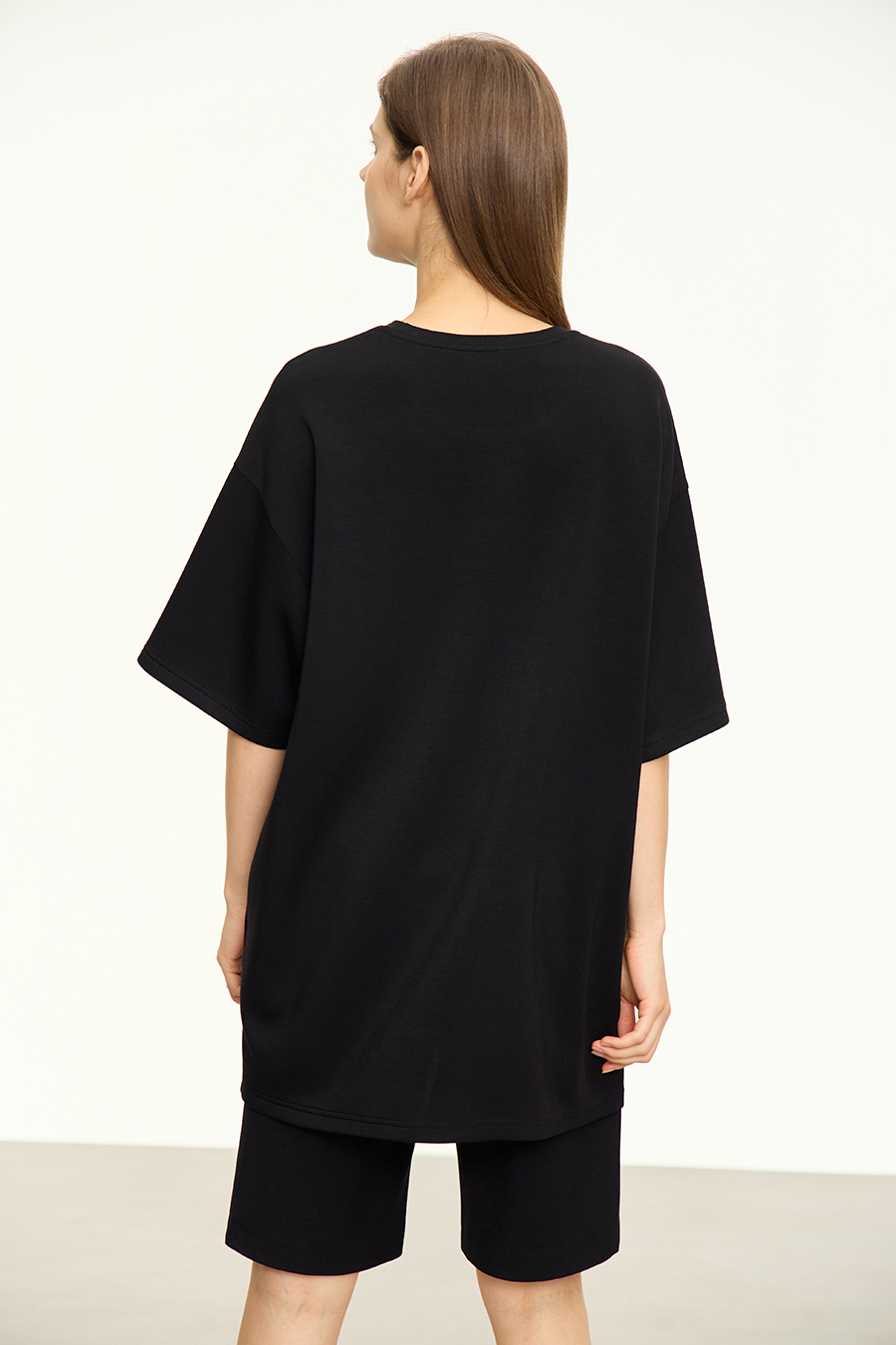 Embroidered air-layer knit tee|AMII