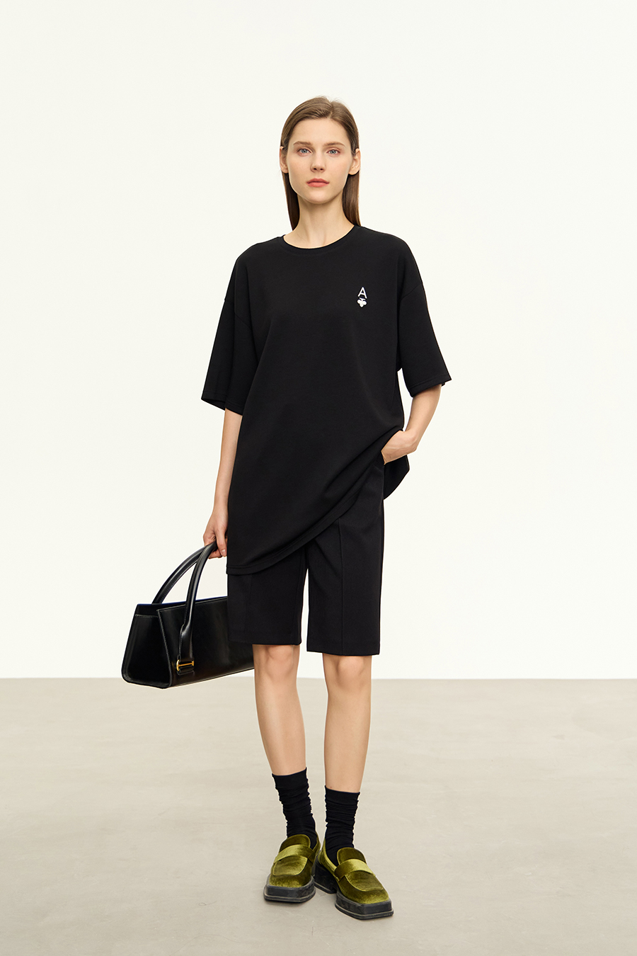 Embroidered air-layer knit tee|AMII