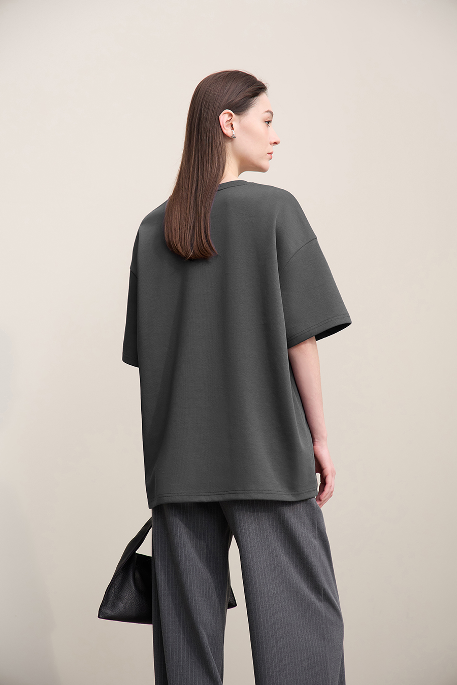 Embroidered air-layer knit tee|AMII