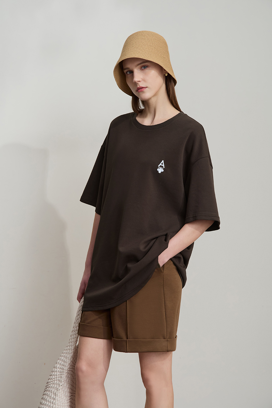 Embroidered air-layer knit tee|AMII