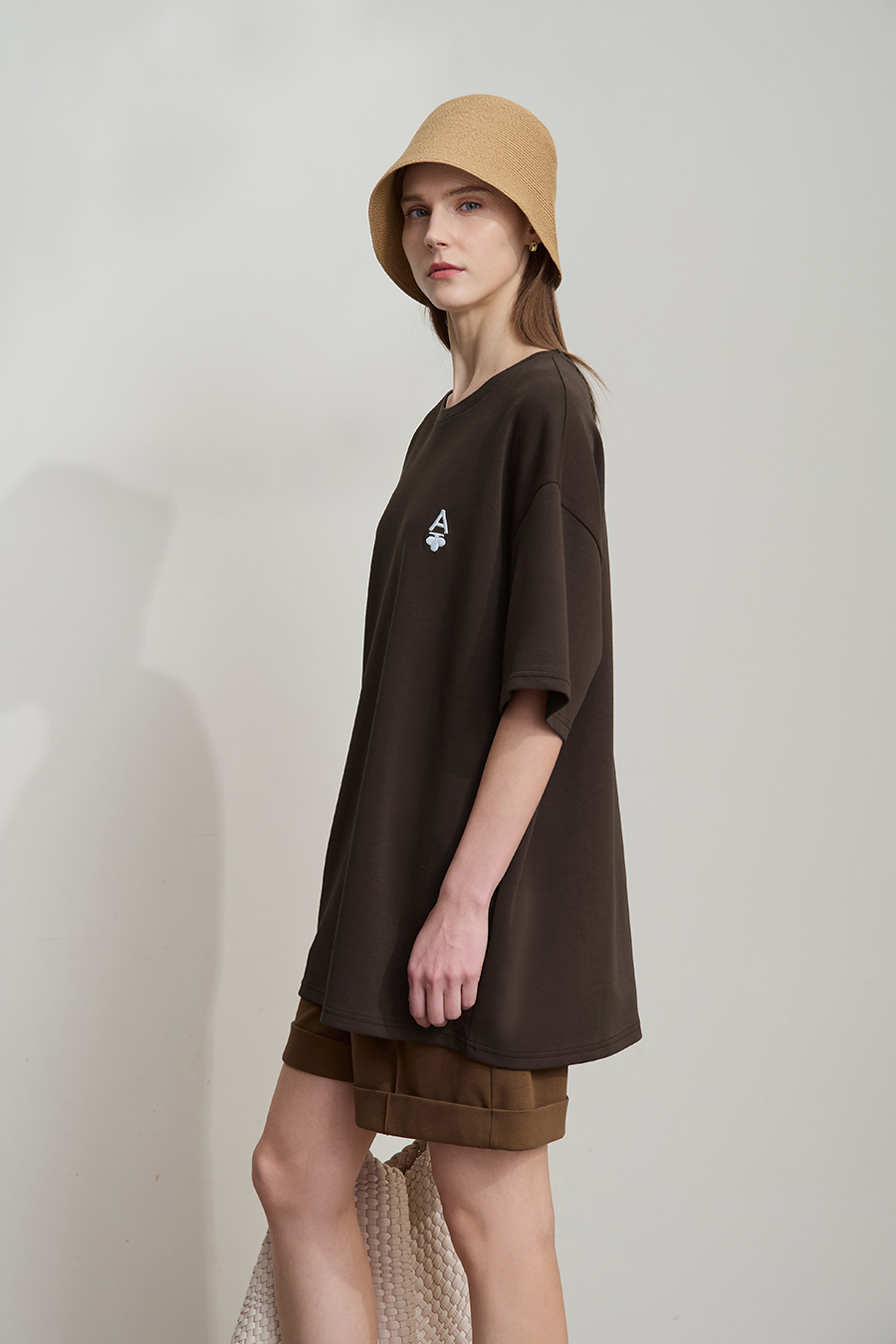 Embroidered air-layer knit tee|AMII