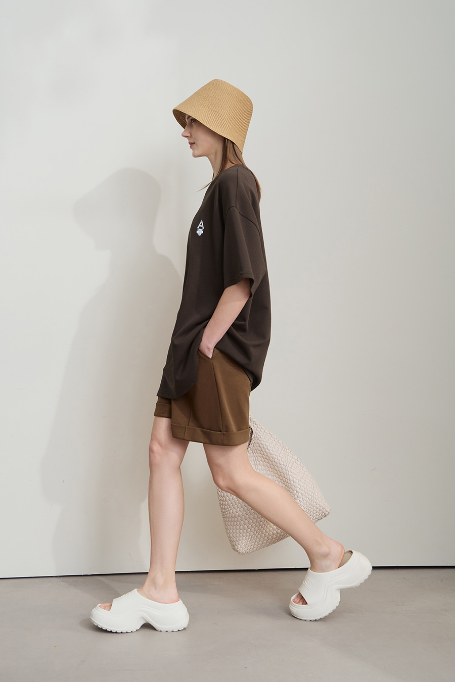 Embroidered air-layer knit tee|AMII