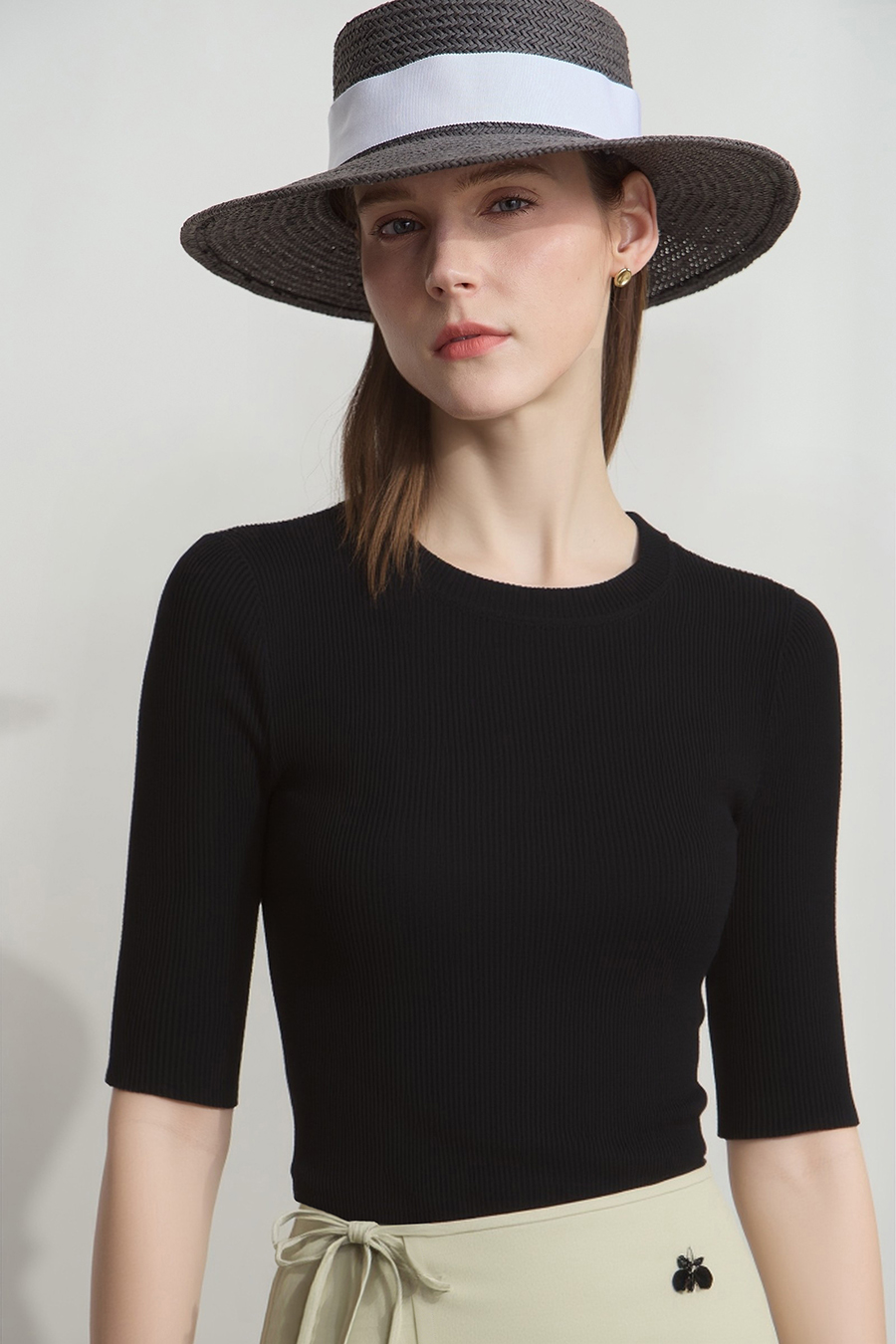 Crew Neck Half Sleeve Knit Top