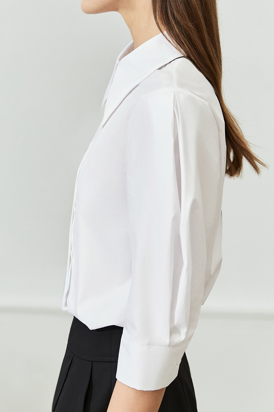 Sharp Lapel Cotton Shirt