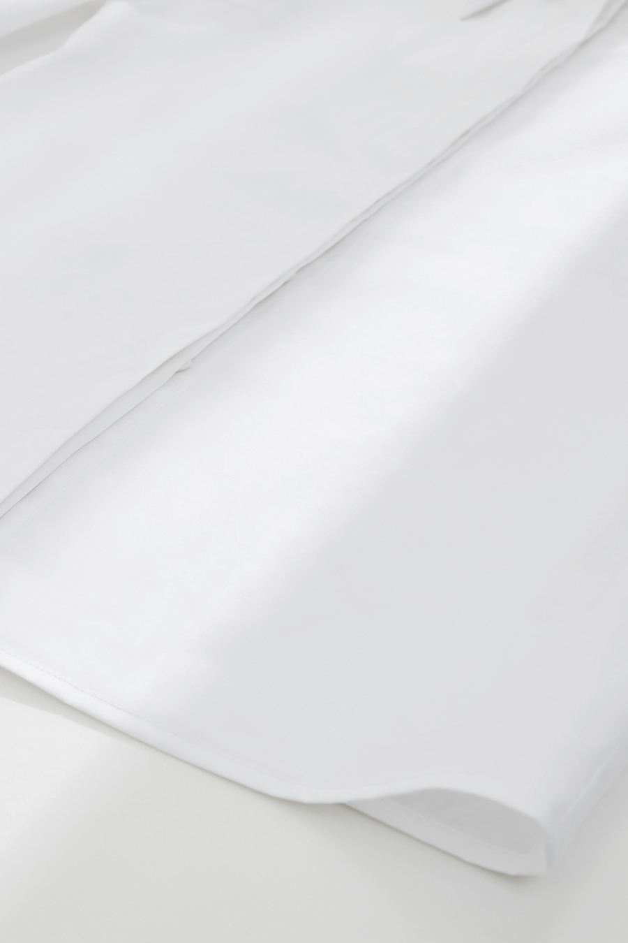 Sharp Lapel Cotton Shirt