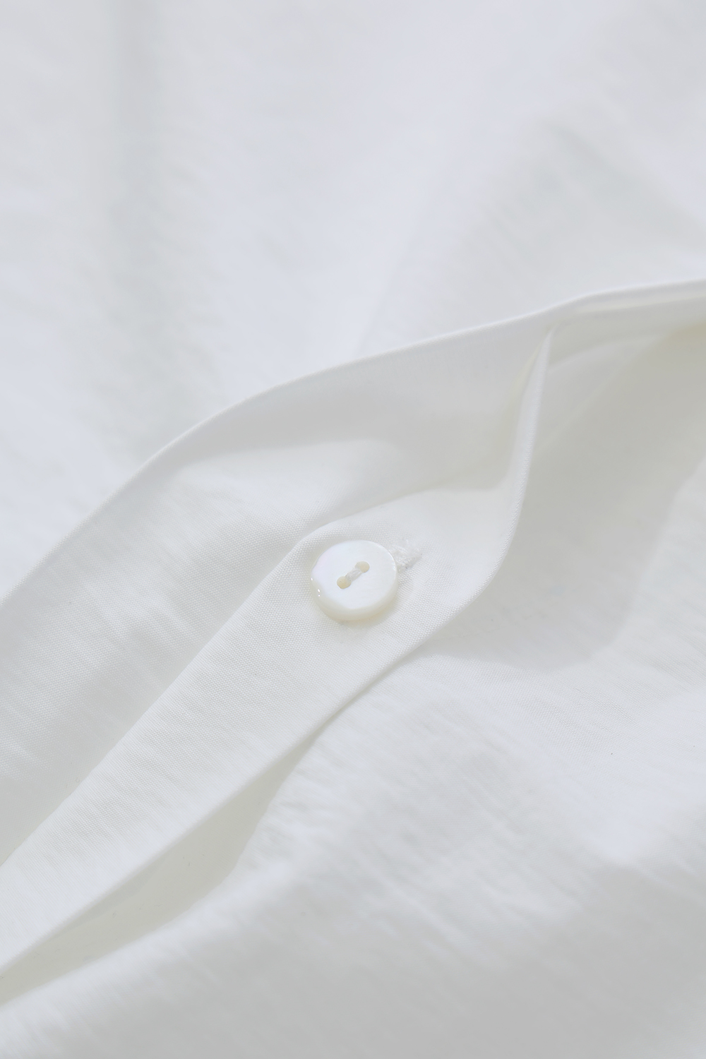 Beaded Floral Lapel Shirt|AMII