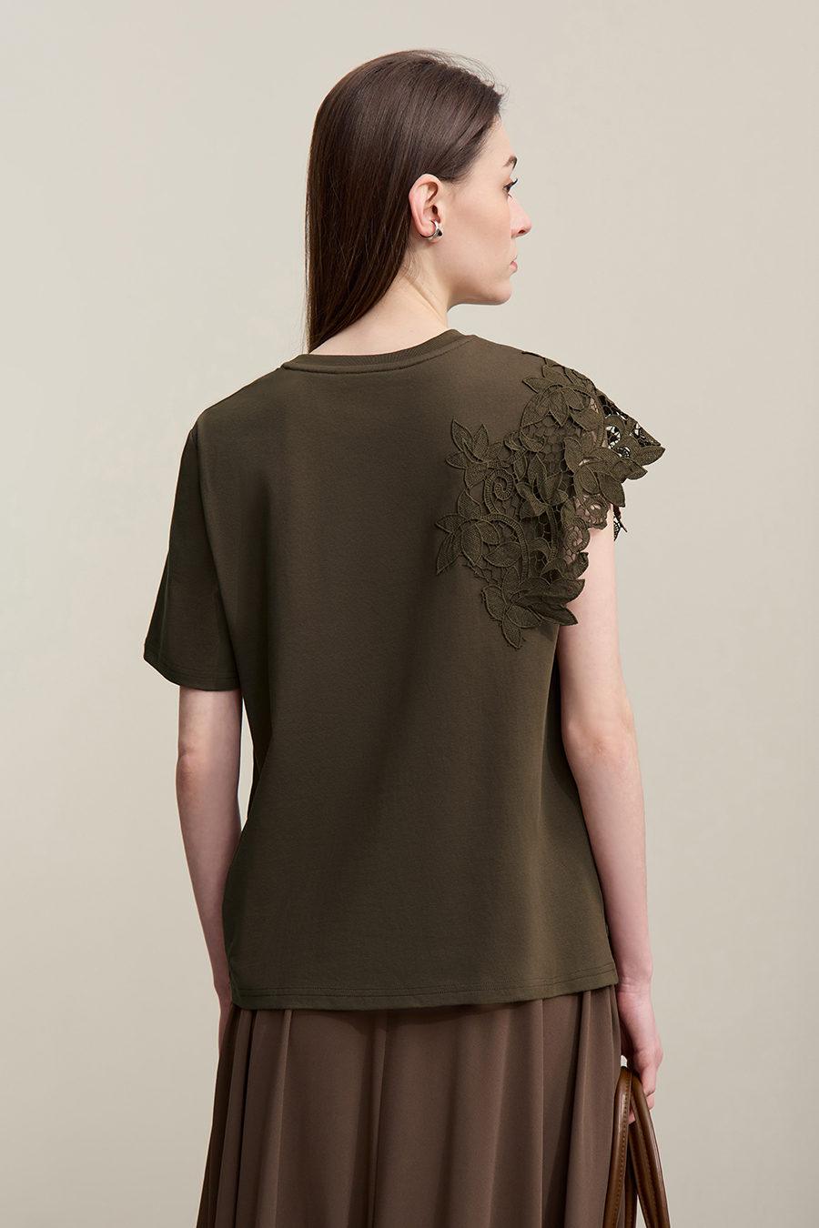 Lace Spliced Asymmetric T-Shirt