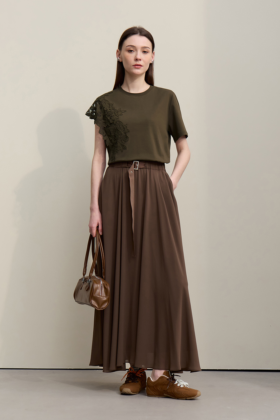 Lace Spliced Asymmetric T-Shirt