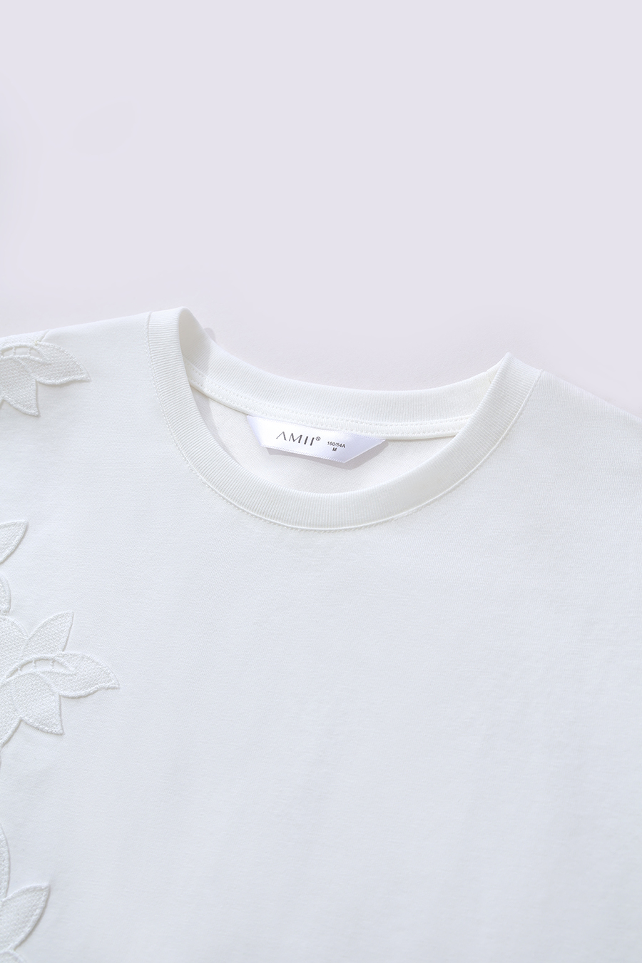 Lace Spliced Asymmetric T-Shirt