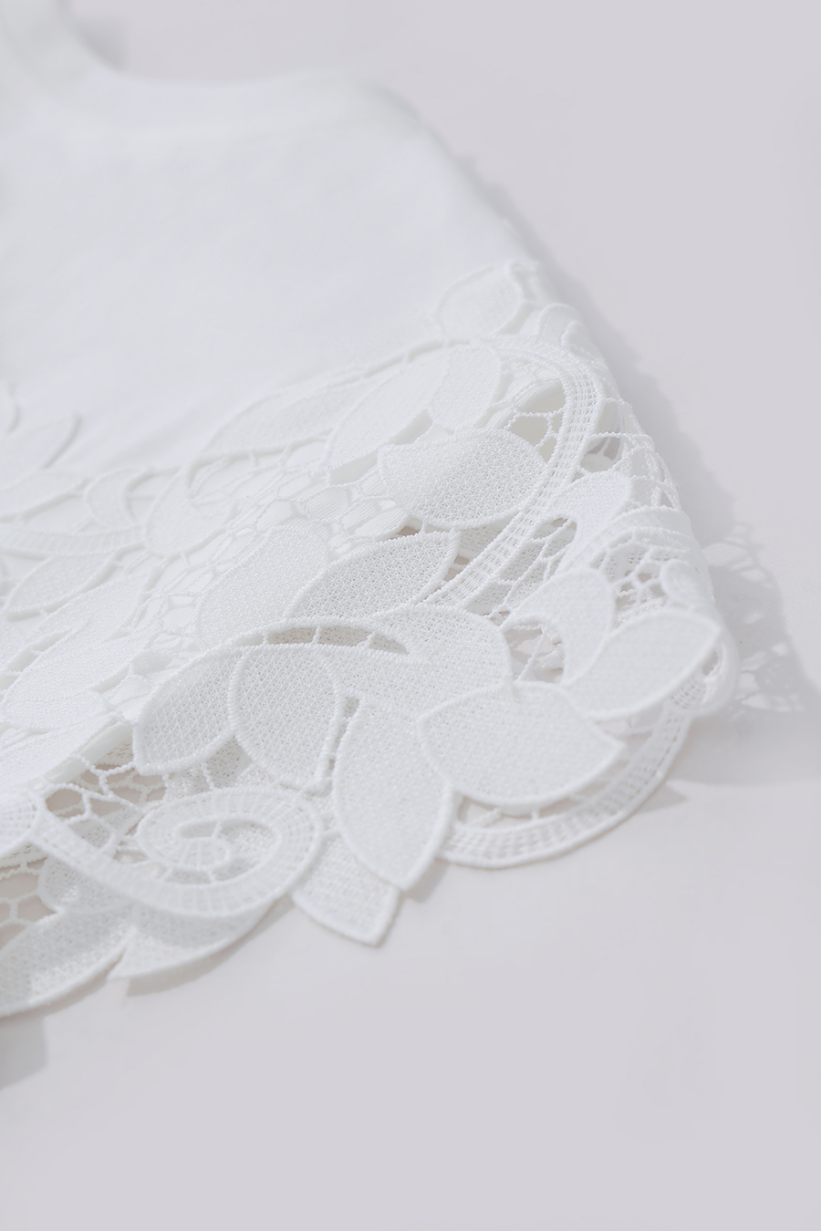 Lace Spliced Asymmetric T-Shirt