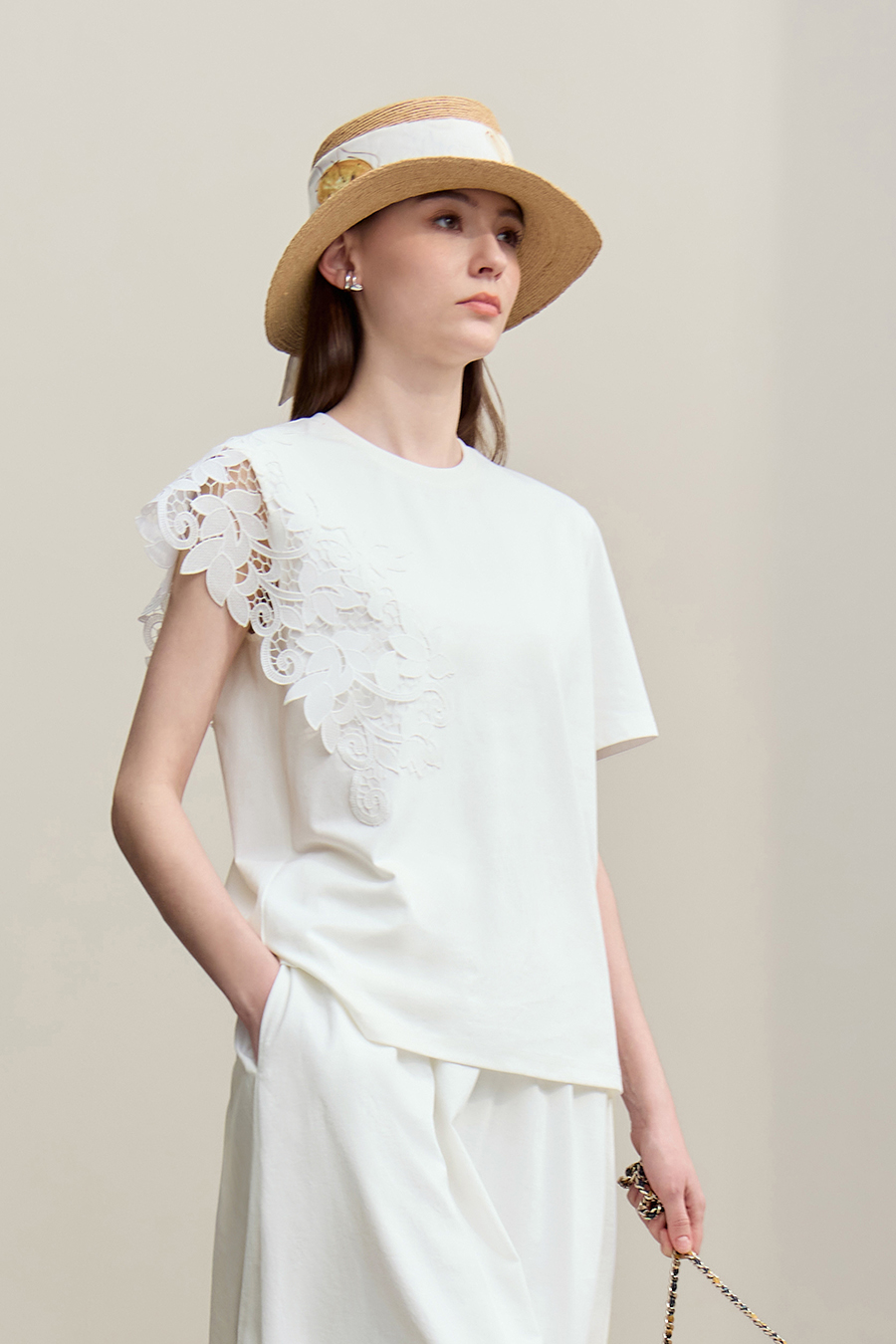 Lace Spliced Asymmetric T-Shirt