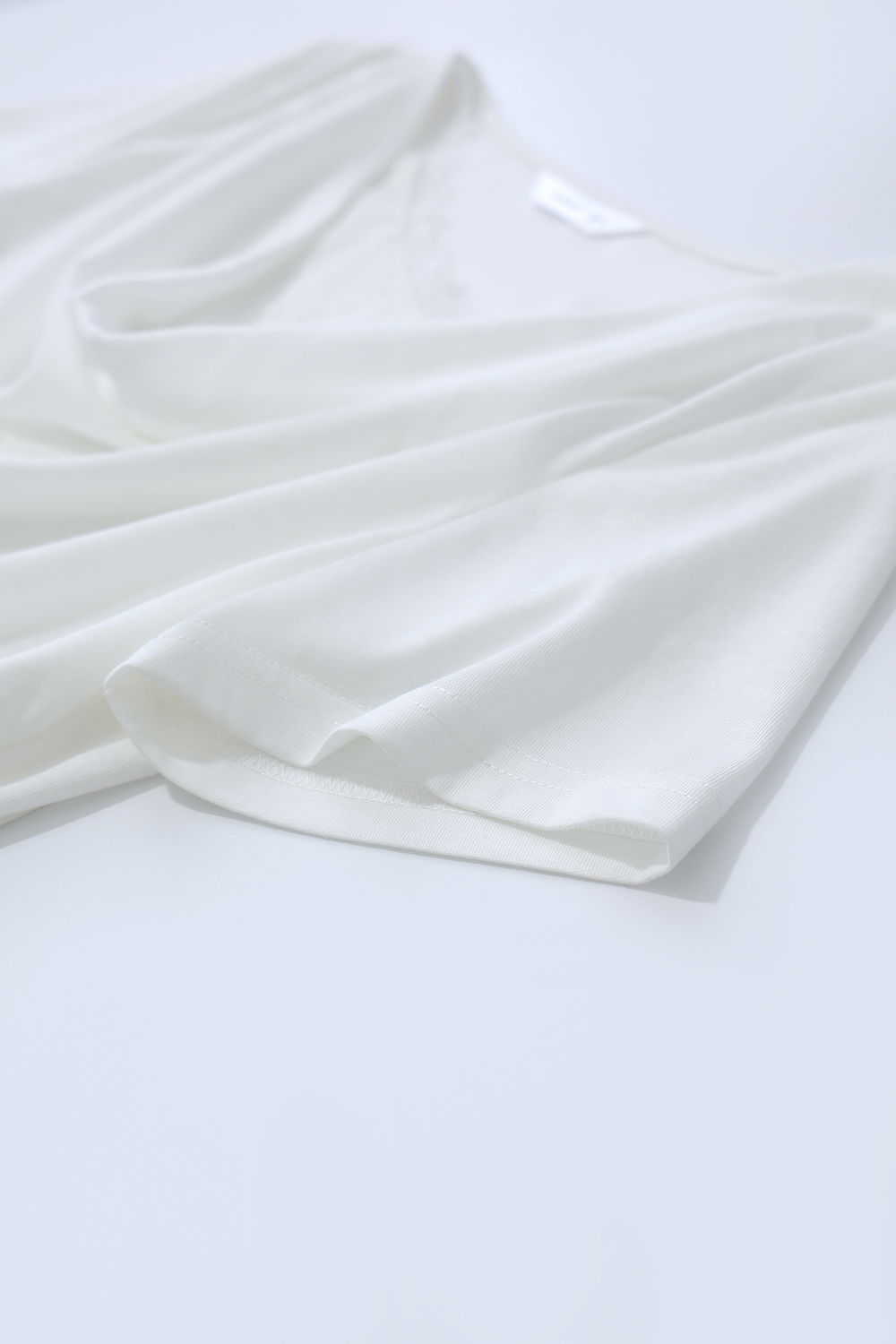 Lace Spliced Cowl Neck T-Shirt|AMII