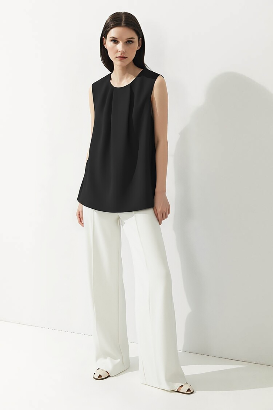 Gathered Sleeveless Chiffon Blouse|AMII