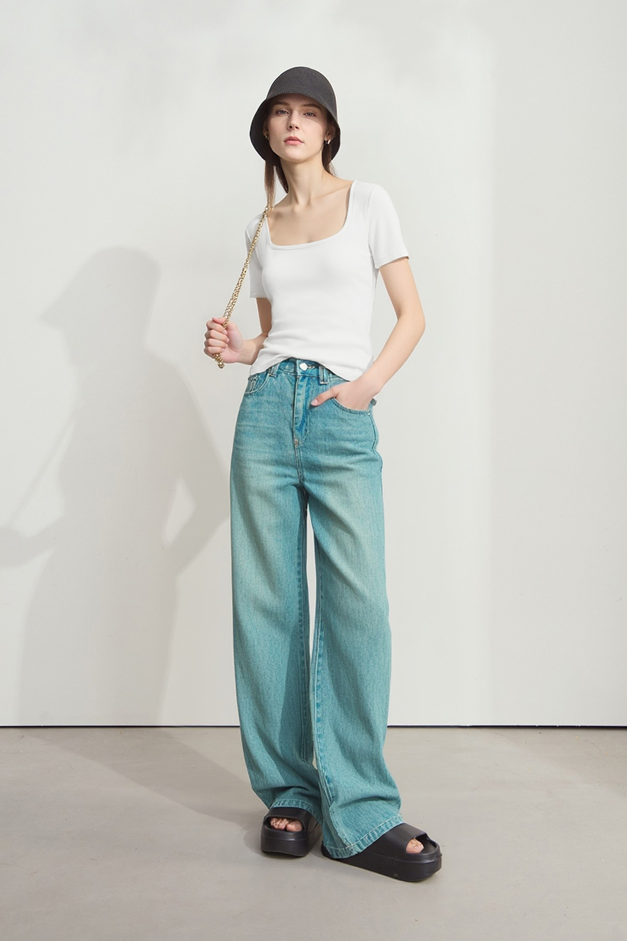 Square neck short sleeve stretch tee|AMII
