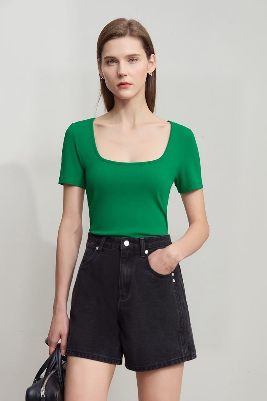 Square neck short sleeve stretch tee|AMII