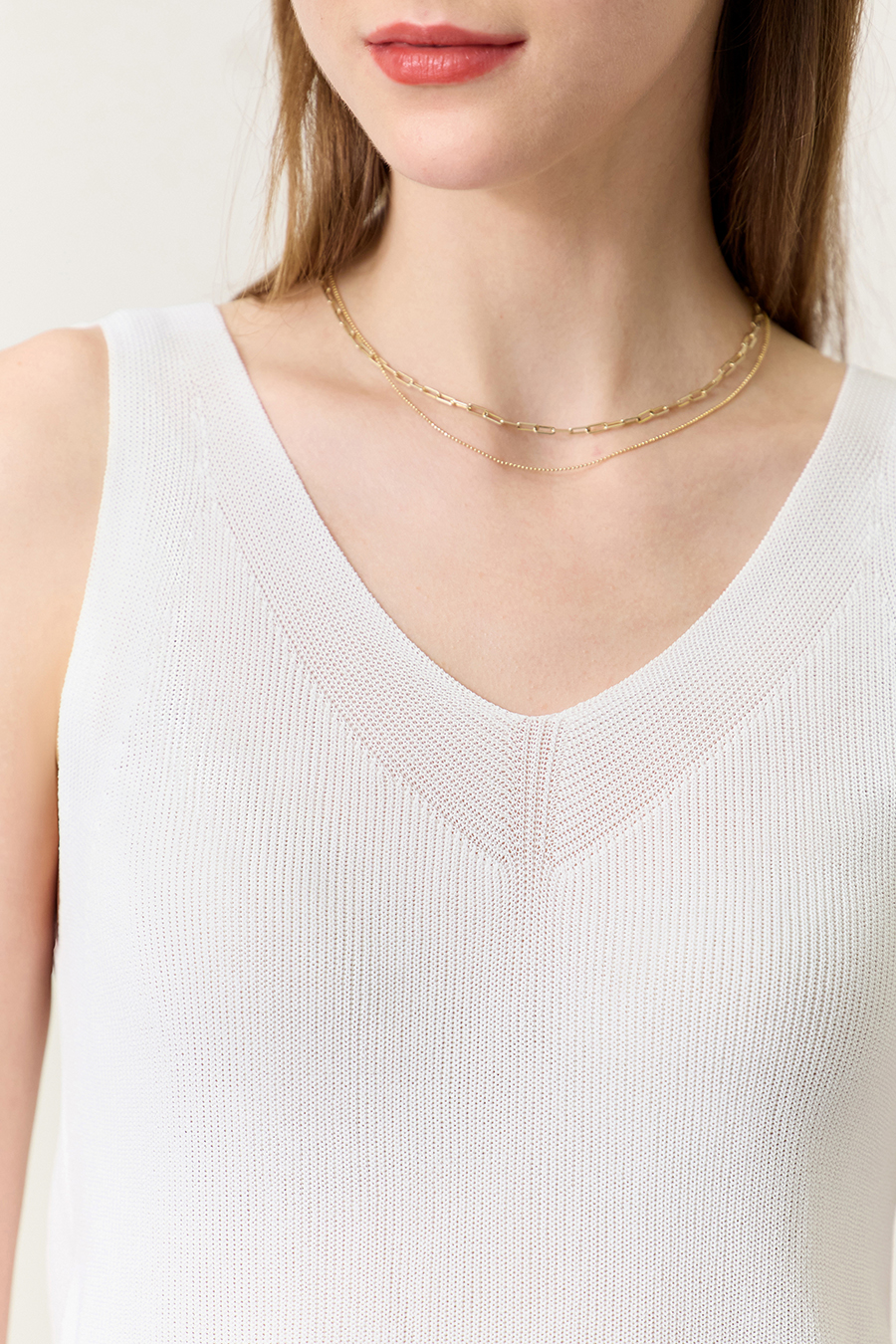Double-twist yarn V-neck camisole|AMII