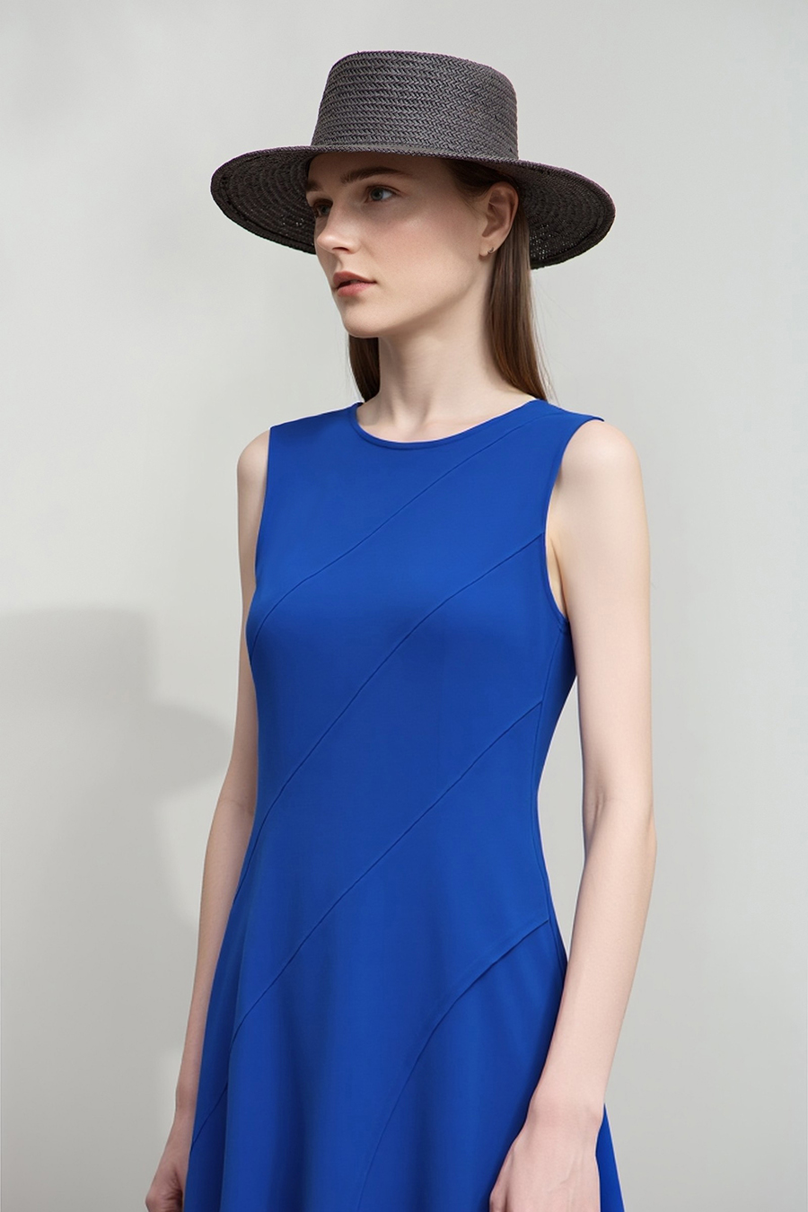 Crew Neck Waist-tied Dress