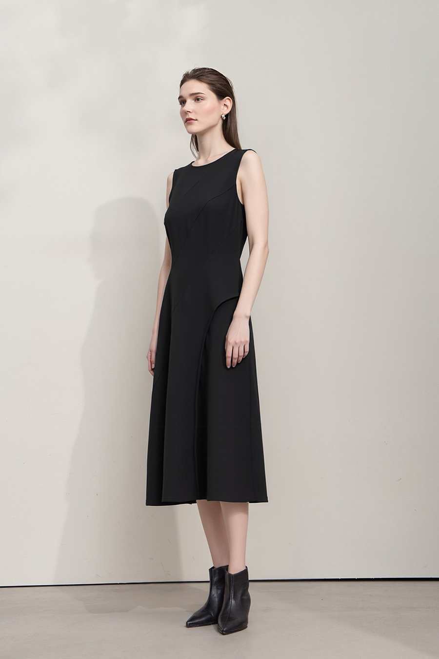 Crew Neck Waist-tied Dress