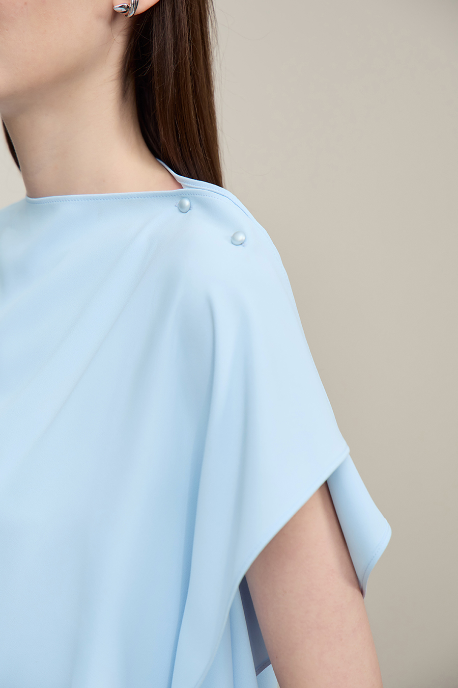 Asymmetrical Cut Chiffon Blouse|AMII