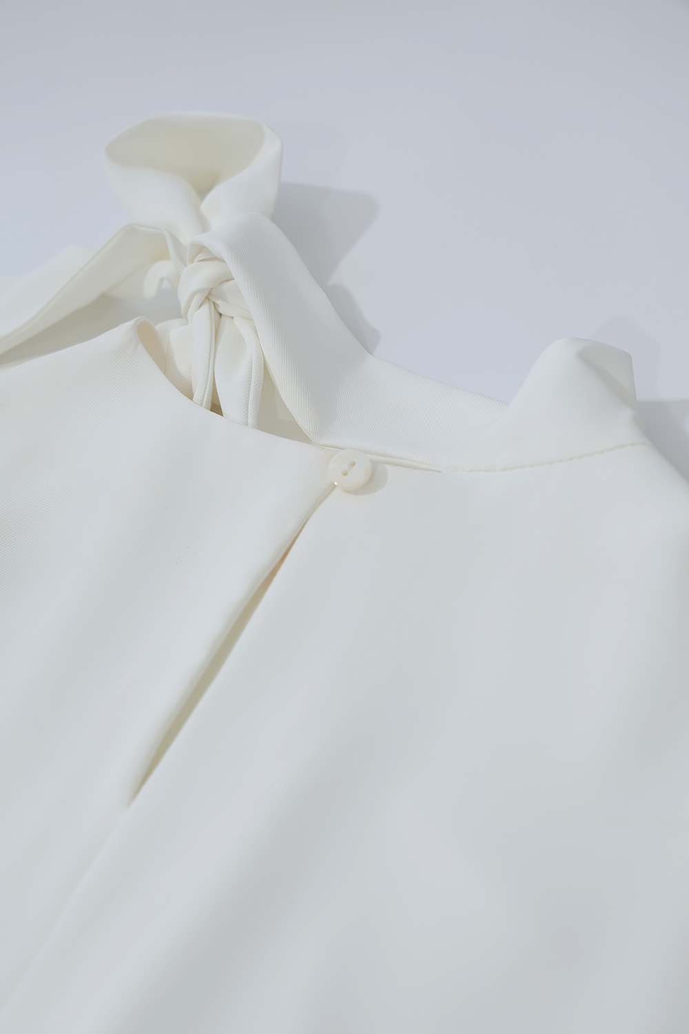 Ribbon Tie Chiffon Blouse|AMII