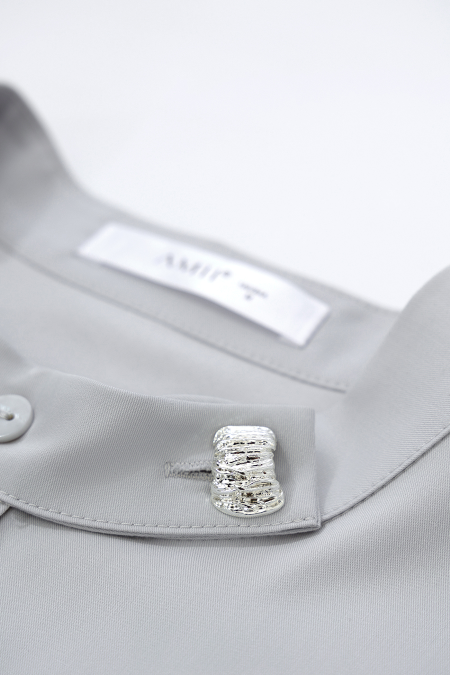 Stand Collar Ruffle Shirt|AMII