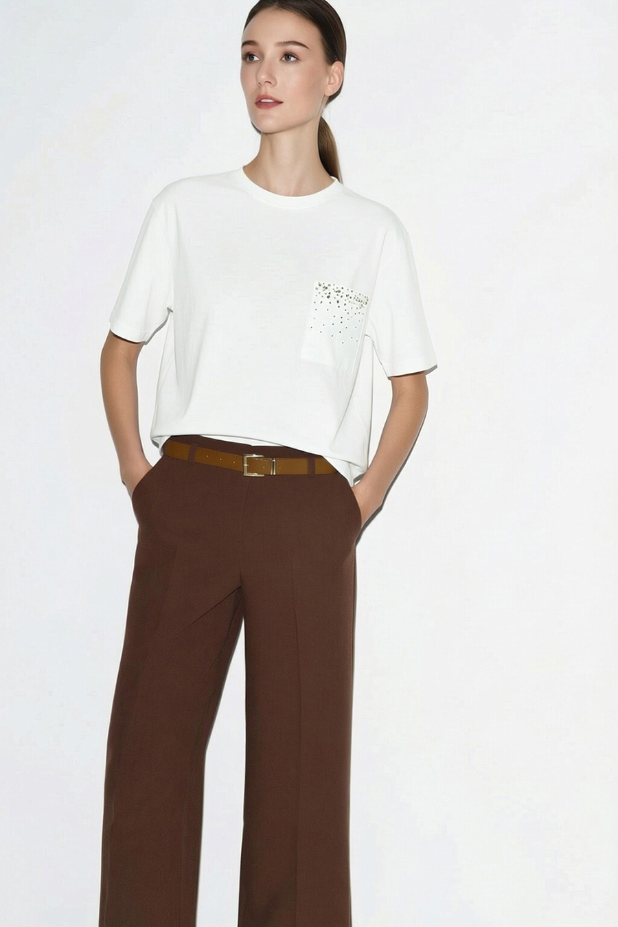 Rhinestone Pocket Crew Neck T-shirt|AMII