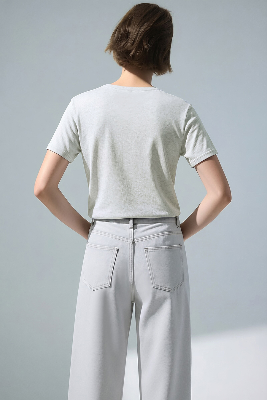 Rhinestone Pocket Crew Neck T-shirt|AMII