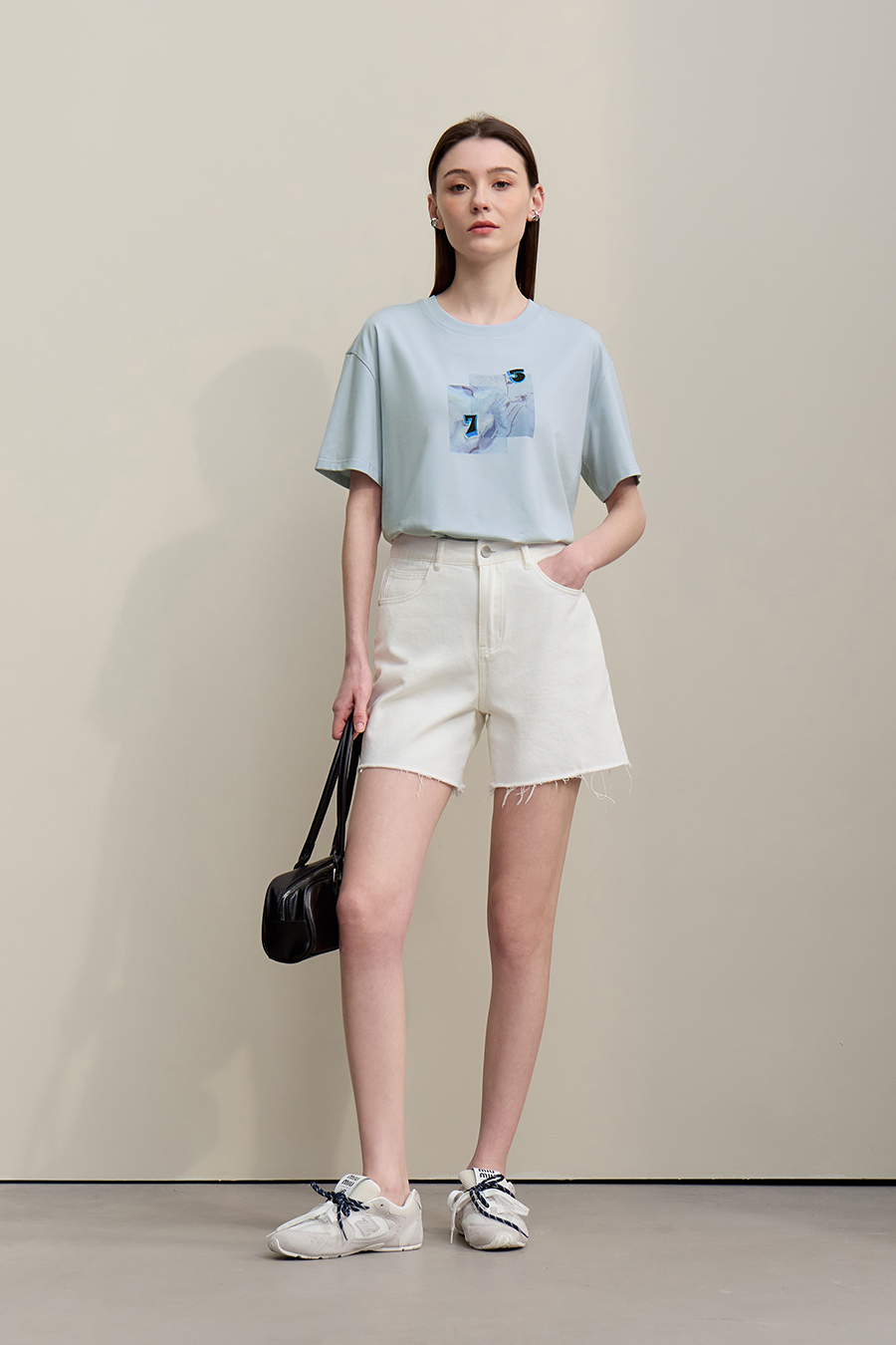 Printed Embroidery Short Sleeve T-Shirt|AMII