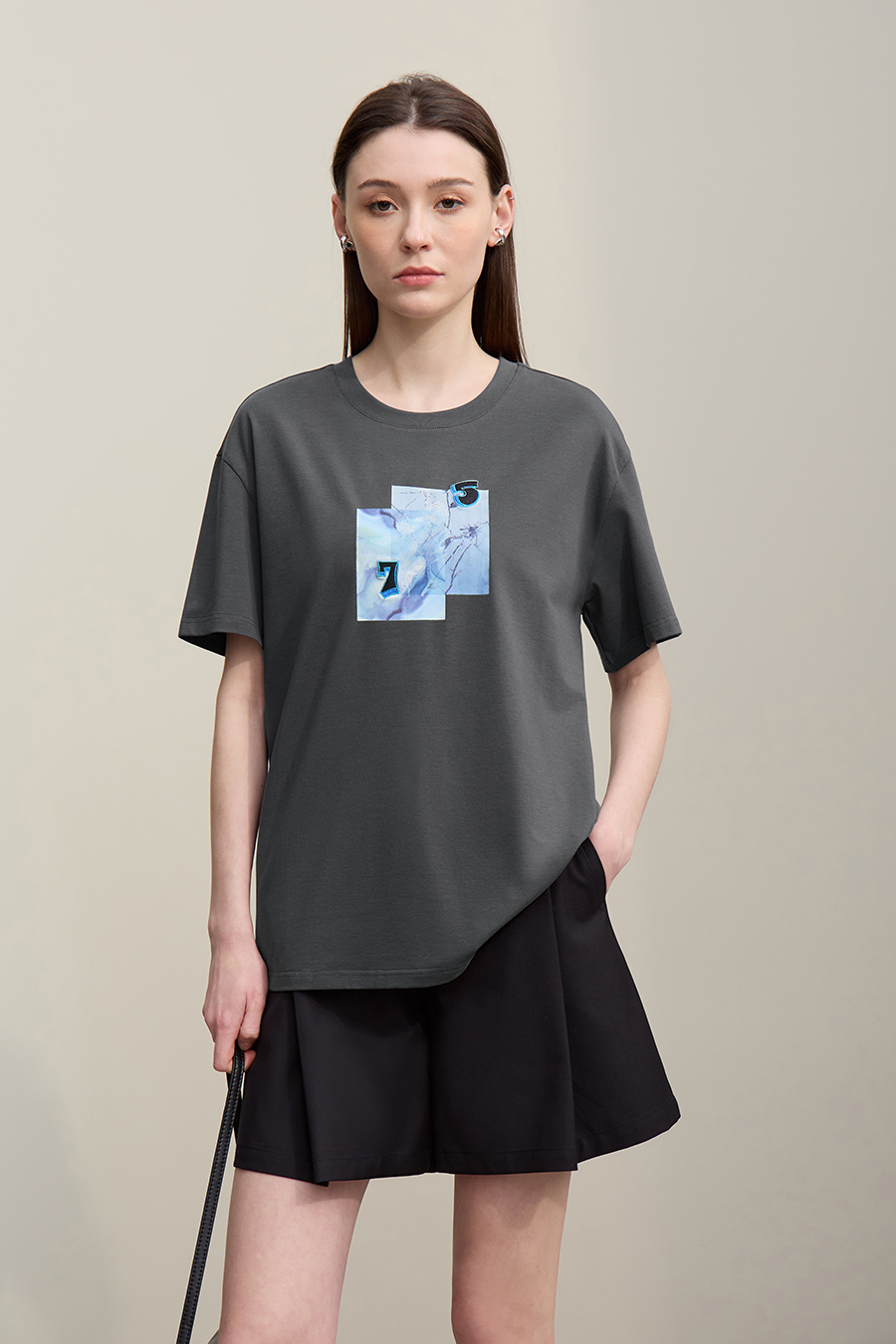Printed Embroidery Short Sleeve T-Shirt|AMII