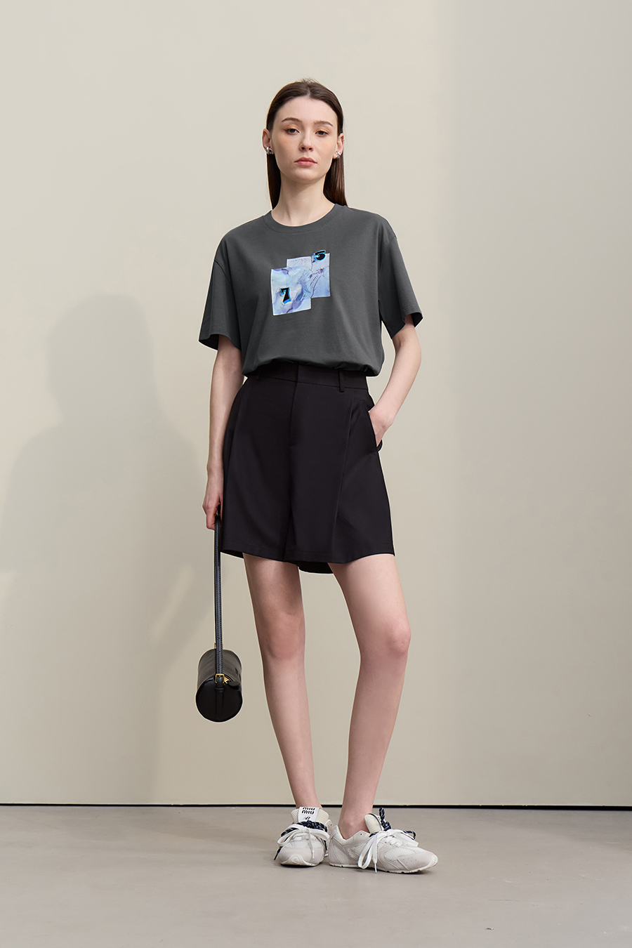 Printed Embroidery Short Sleeve T-Shirt|AMII