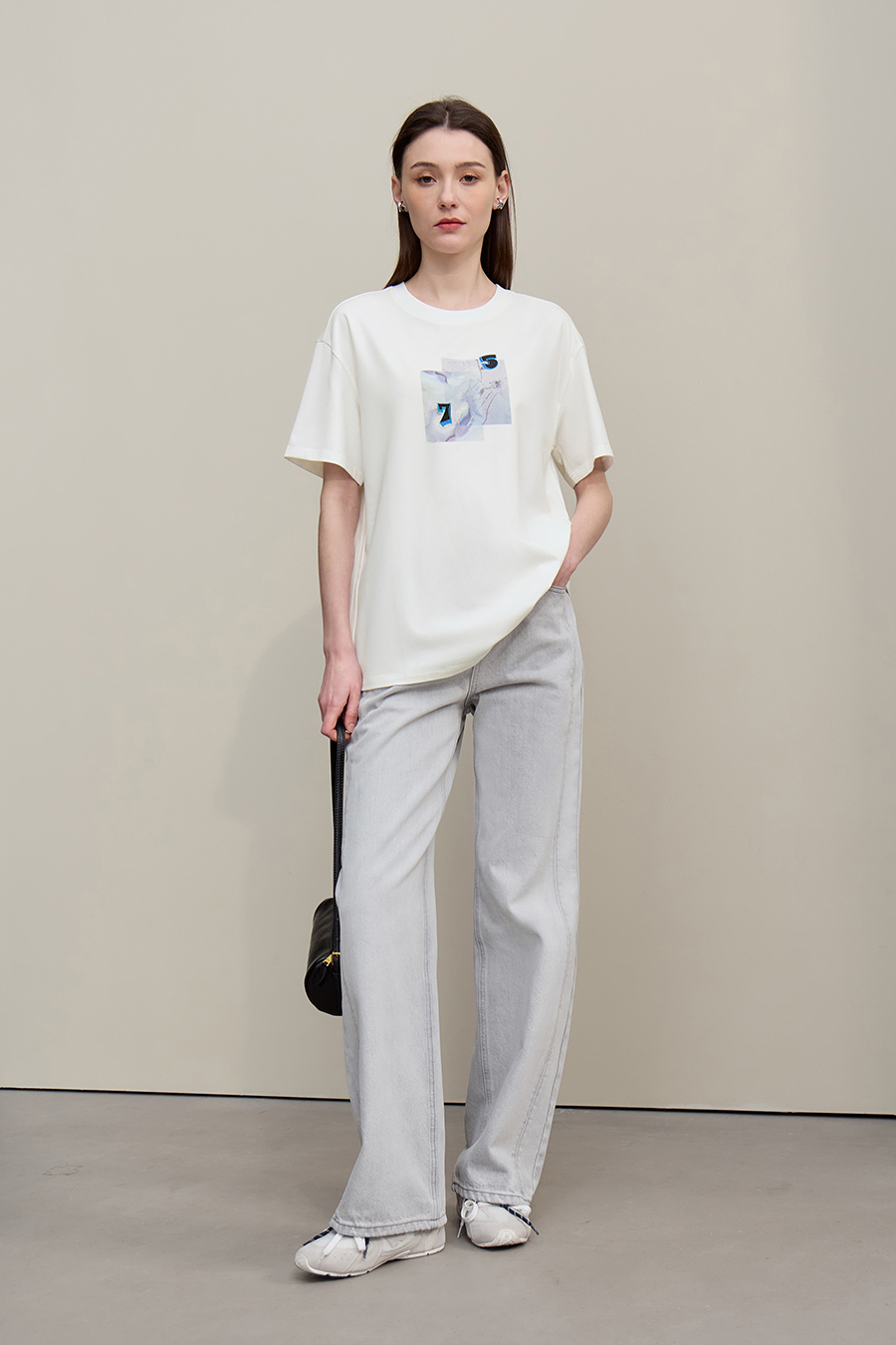 Printed Embroidery Short Sleeve T-Shirt|AMII