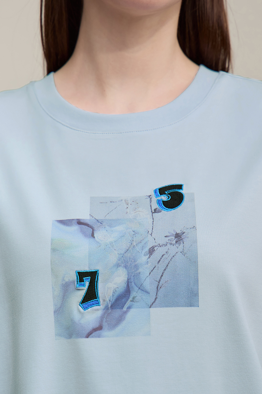 Printed Embroidery Short Sleeve T-Shirt|AMII