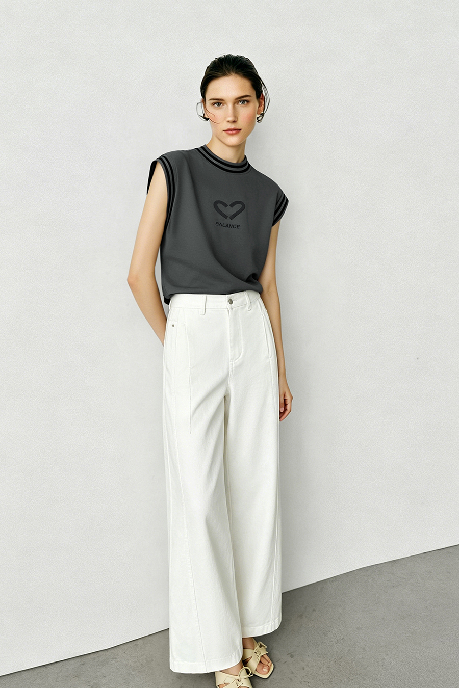 Printed Embroidery Dolman Sleeve T-Shirt|AMII