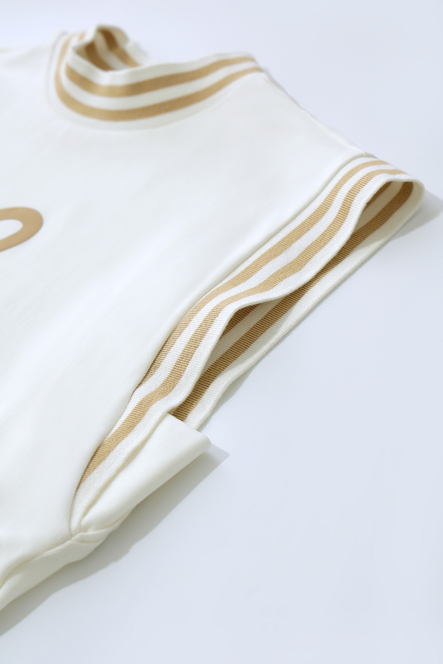 Printed Embroidery Dolman Sleeve T-Shirt|AMII