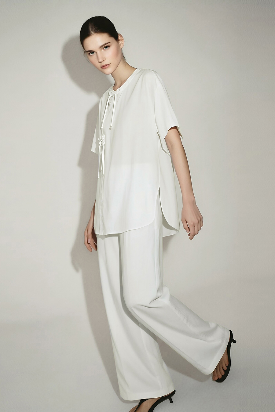 Chinese Style Round Neck Frog Button Shirt|AMII
