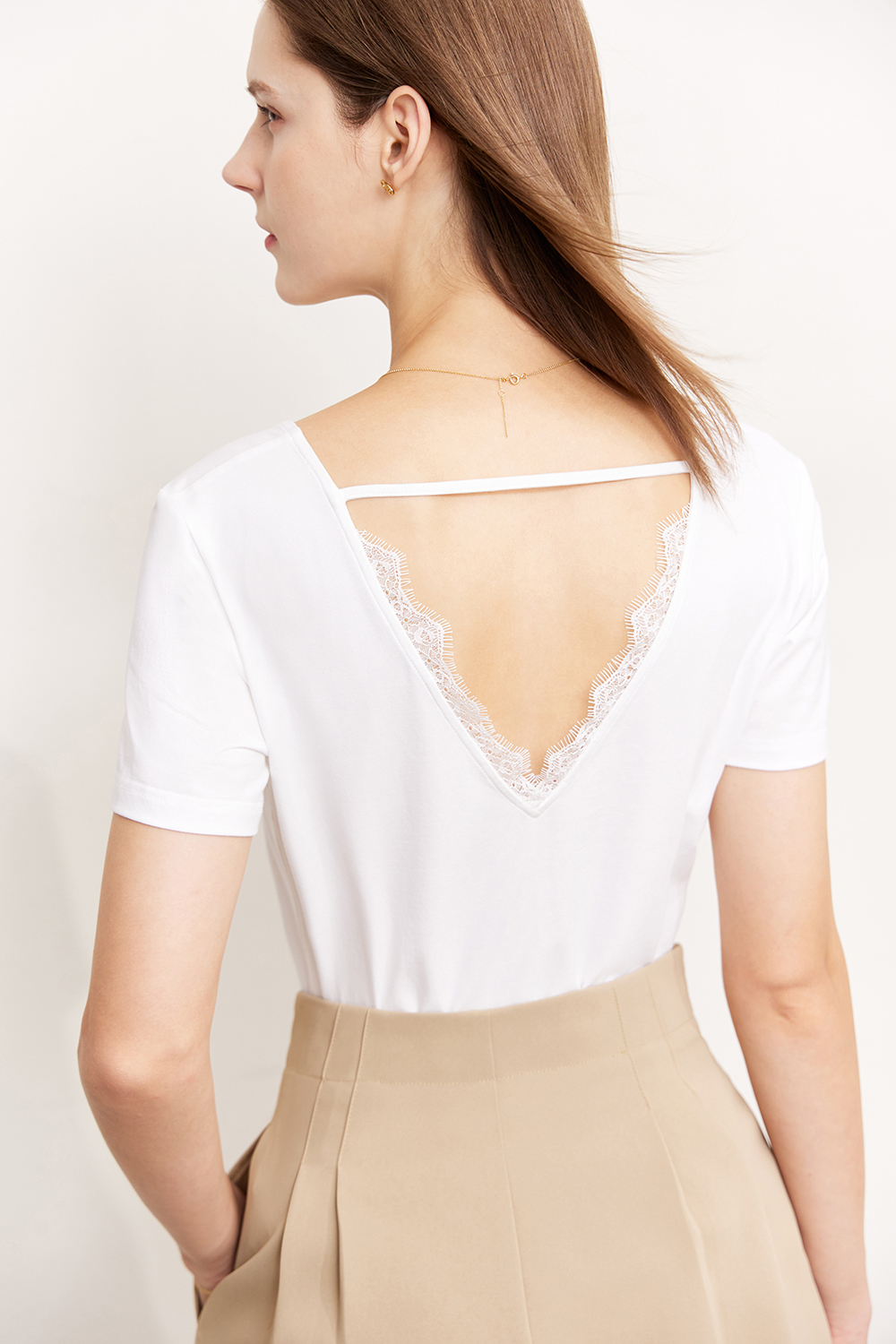Lace Spliced Backless T-shirt